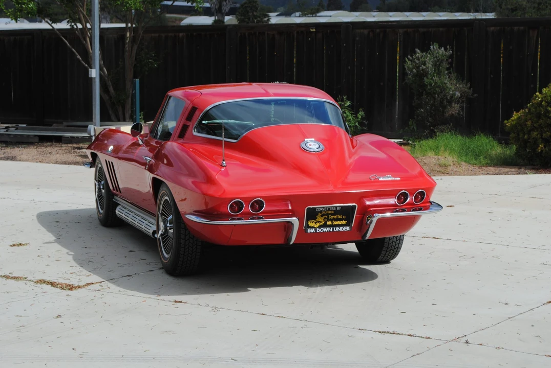 1965 Chevrolet Corvette C2 - Image 11 of 31