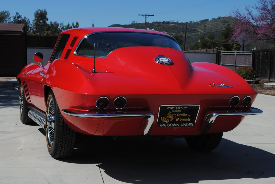 1965 Chevrolet Corvette C2 - Image 13 of 31