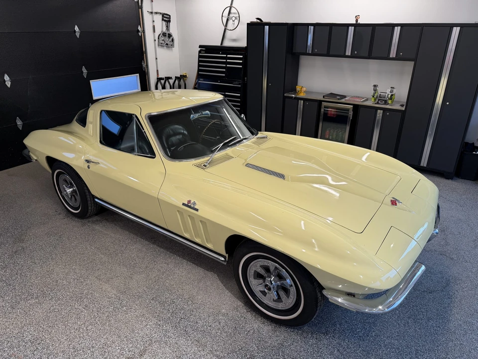1965 Chevrolet Corvette C2 - Image 13 of 31