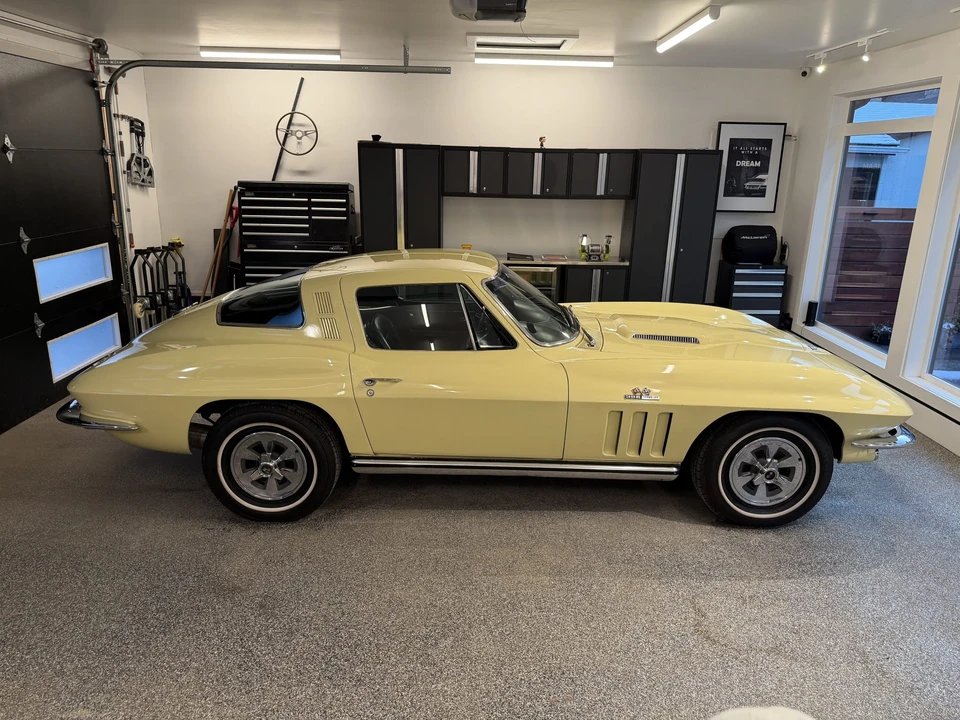 1965 Chevrolet Corvette C2 - Image 10 of 31