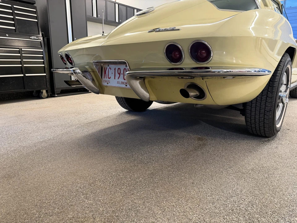 1965 Chevrolet Corvette C2 - Image 19 of 31