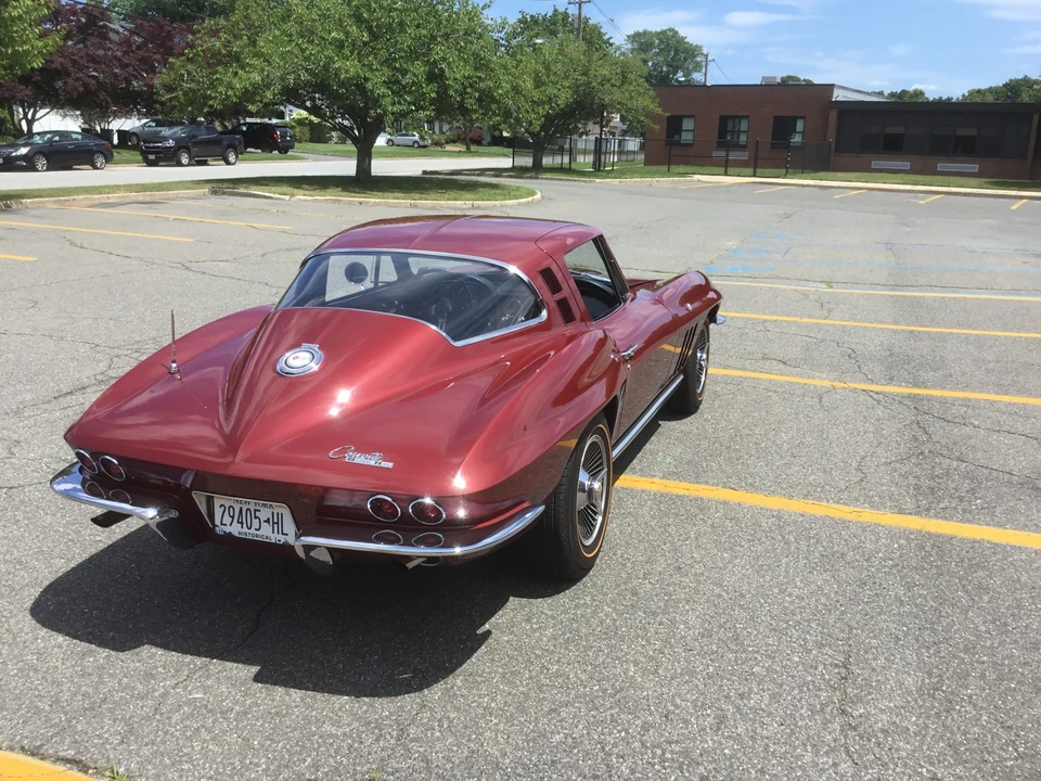 1965 Chevrolet Corvette C2 - Image 8 of 31