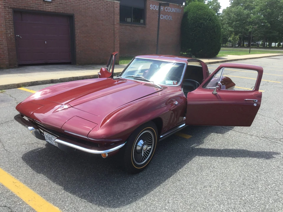 1965 Chevrolet Corvette C2 - Image 13 of 31