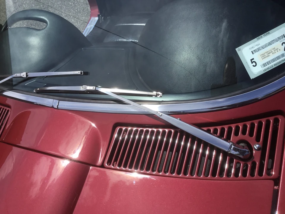 1965 Chevrolet Corvette C2 - Image 18 of 31