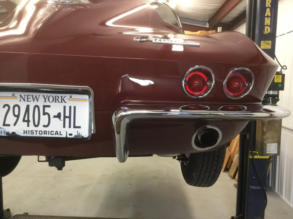 1965 Chevrolet Corvette C2 - Image 22 of 31