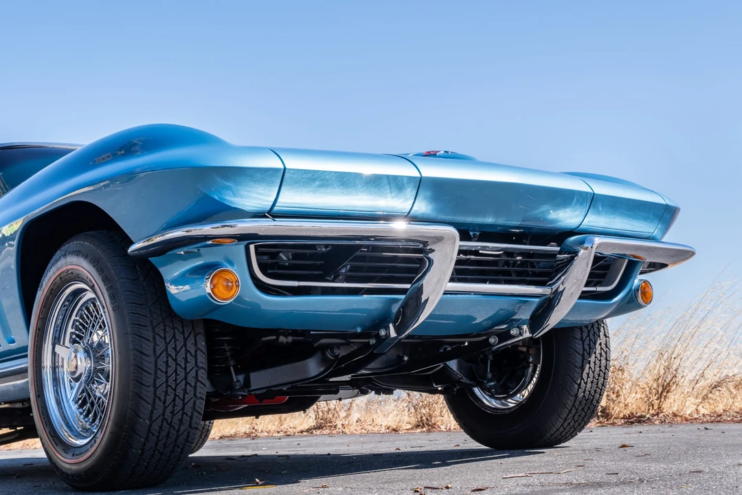 1965 Chevrolet Corvette C2 - Image 21 of 31