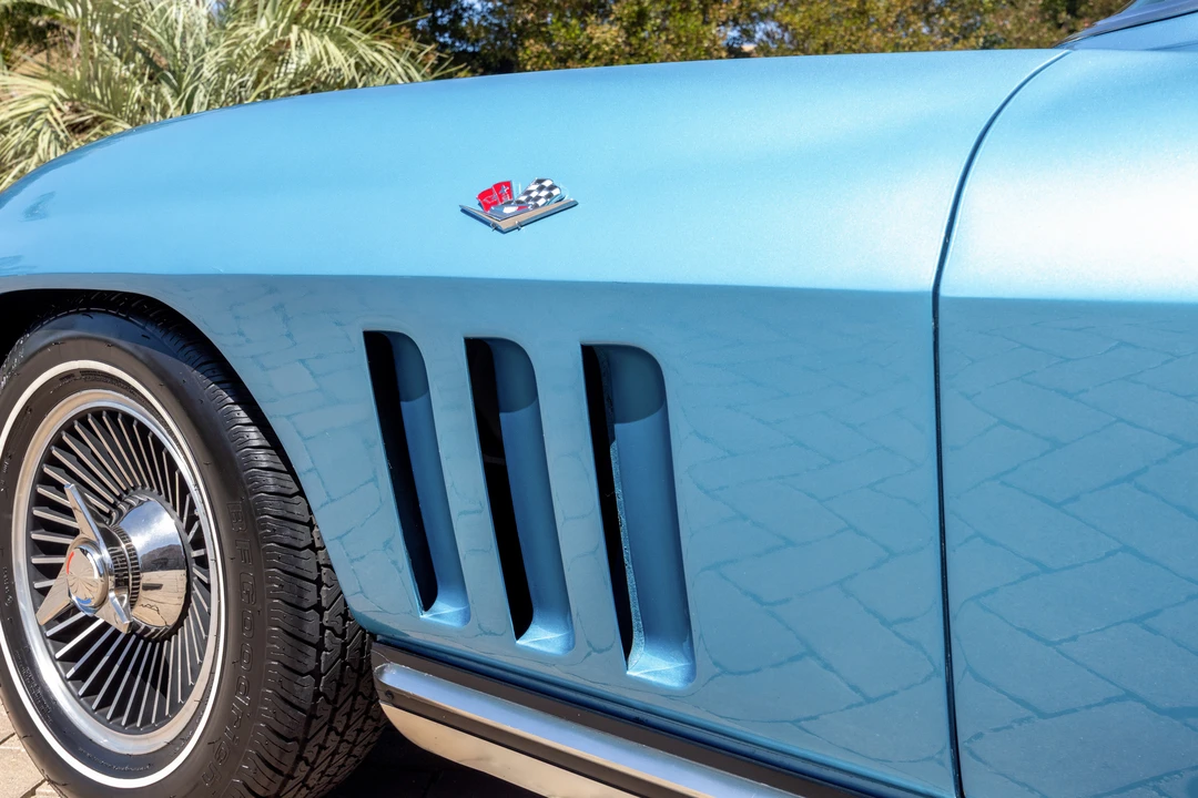 1965 Chevrolet Corvette C2 - Image 30 of 31