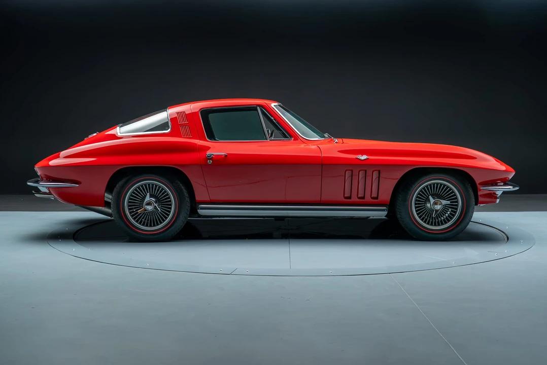 1965 Chevrolet Corvette C2 - Image 5 of 31