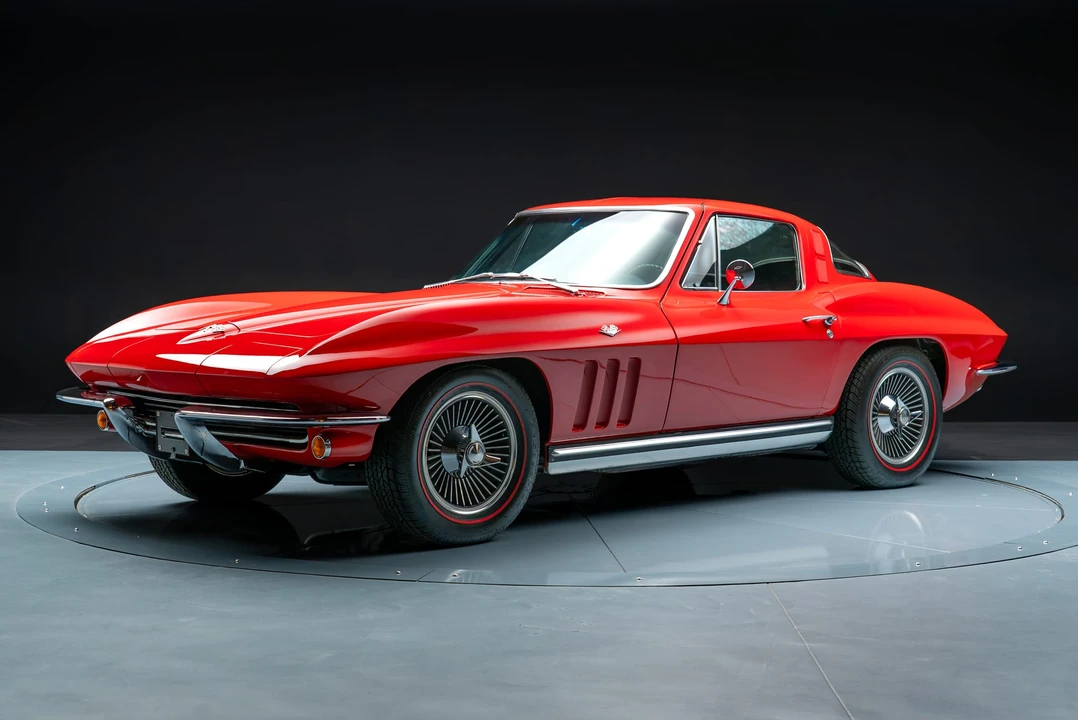 1965 Chevrolet Corvette C2 - Image 2 of 31