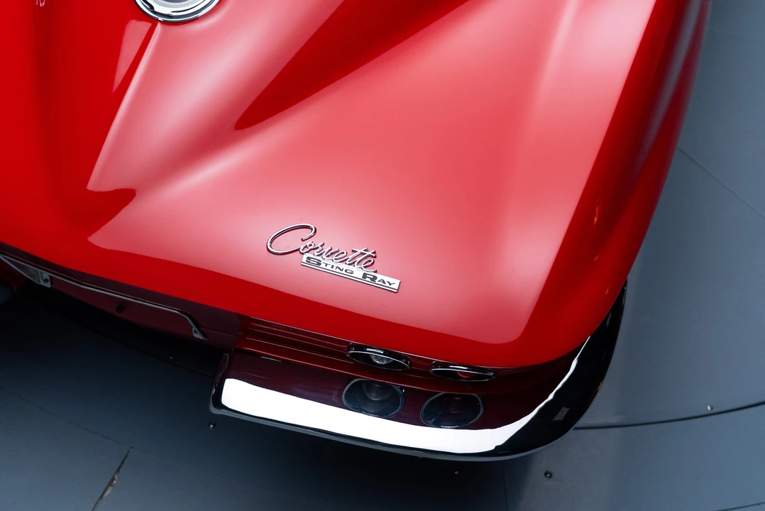 1965 Chevrolet Corvette C2 - Image 22 of 31