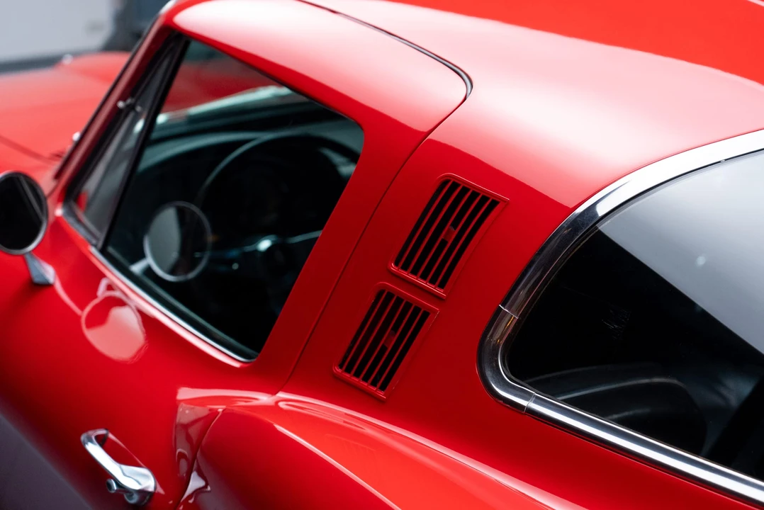 1965 Chevrolet Corvette C2 - Image 11 of 31
