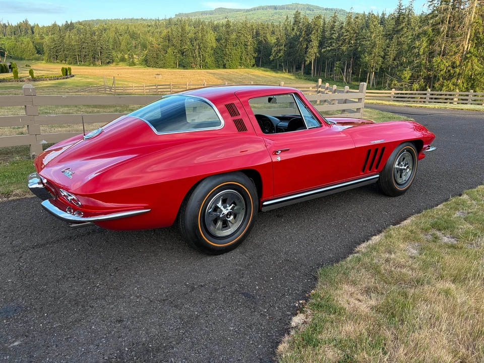 1965 Chevrolet Corvette C2 - Image 14 of 31