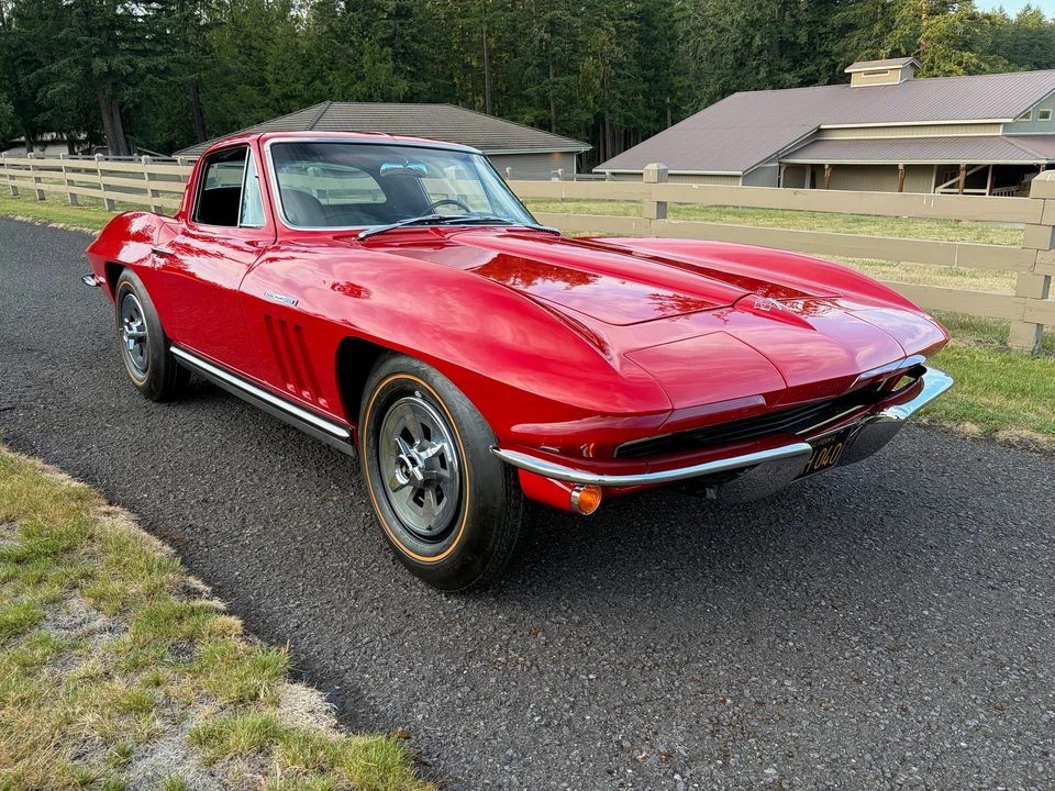 1965 Chevrolet Corvette C2 - Image 9 of 31