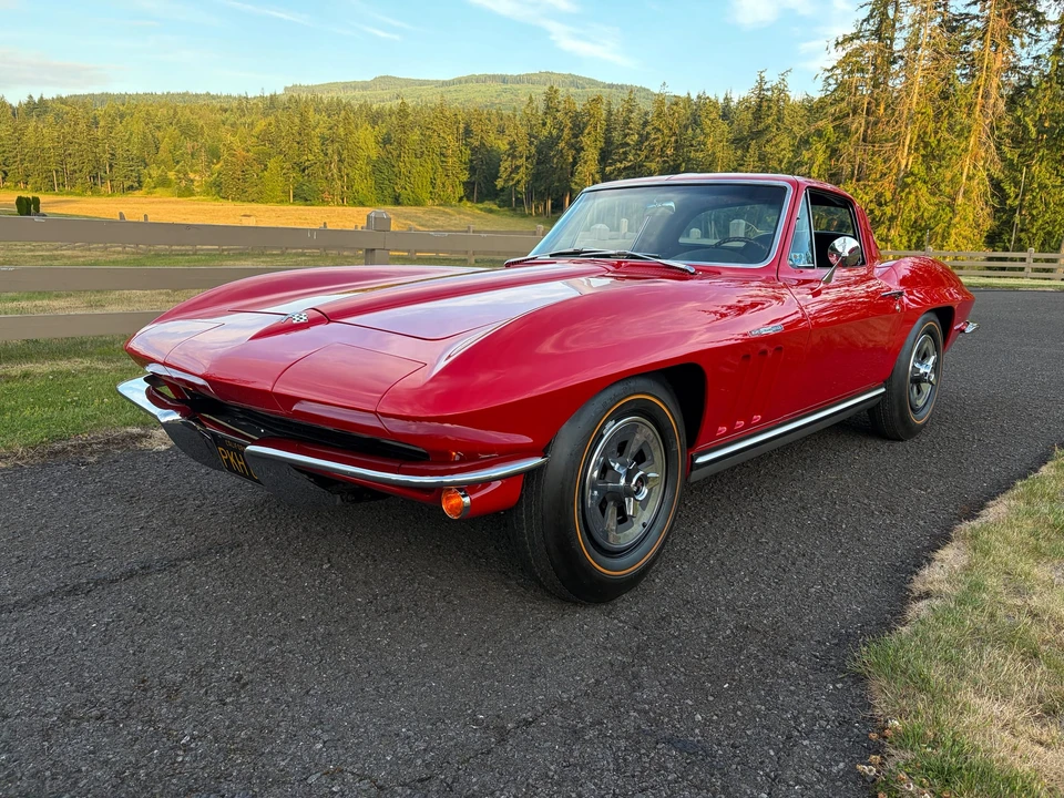 1965 Chevrolet Corvette C2 - Image 3 of 31