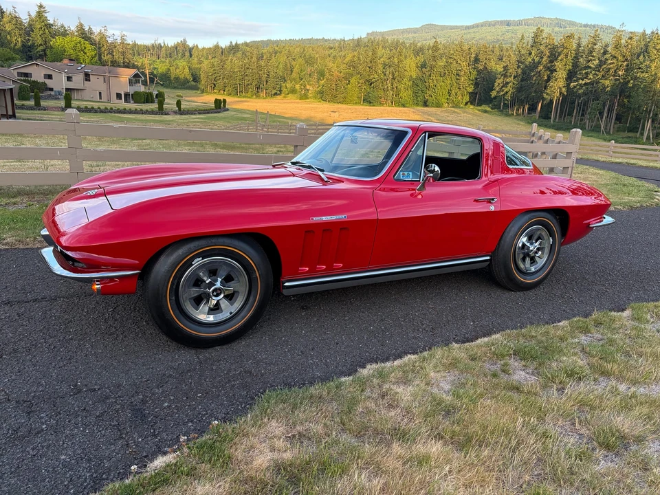 1965 Chevrolet Corvette C2 - Image 23 of 31