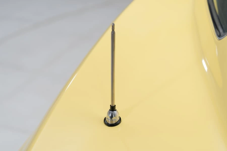 1965 Chevrolet Corvette C2 - Image 20 of 31