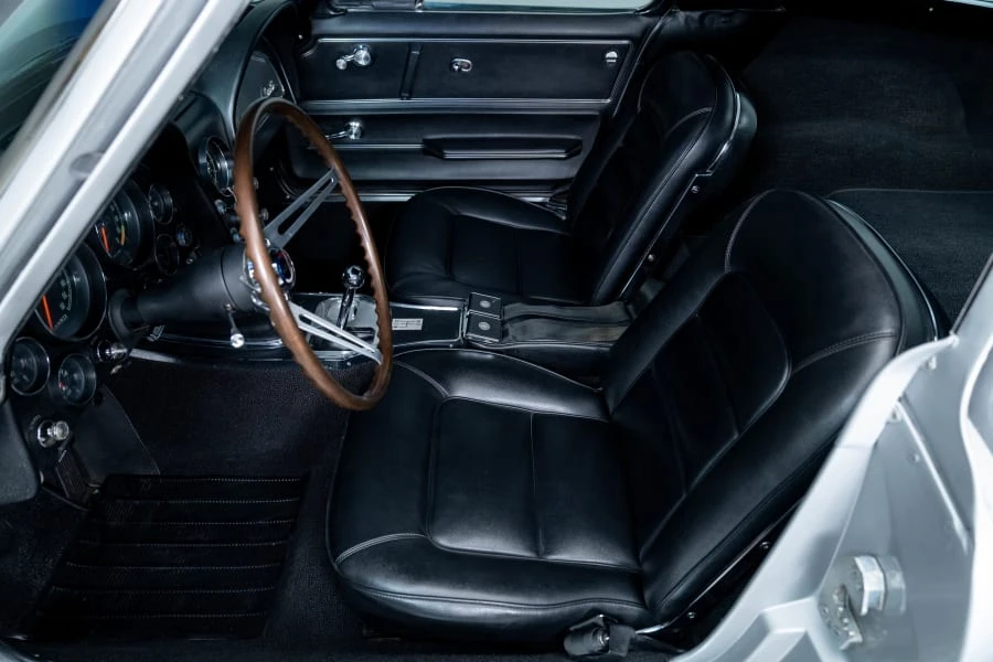 1965 Chevrolet Corvette C2 - Image 30 of 31