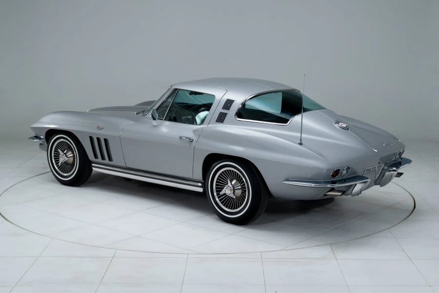 1965 Chevrolet Corvette C2 - Image 3 of 31