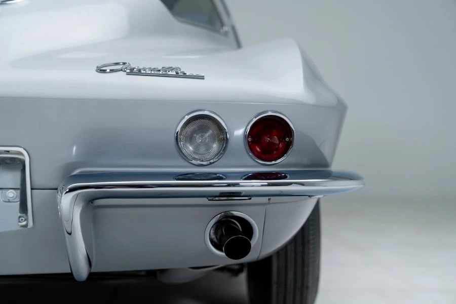 1965 Chevrolet Corvette C2 - Image 8 of 31