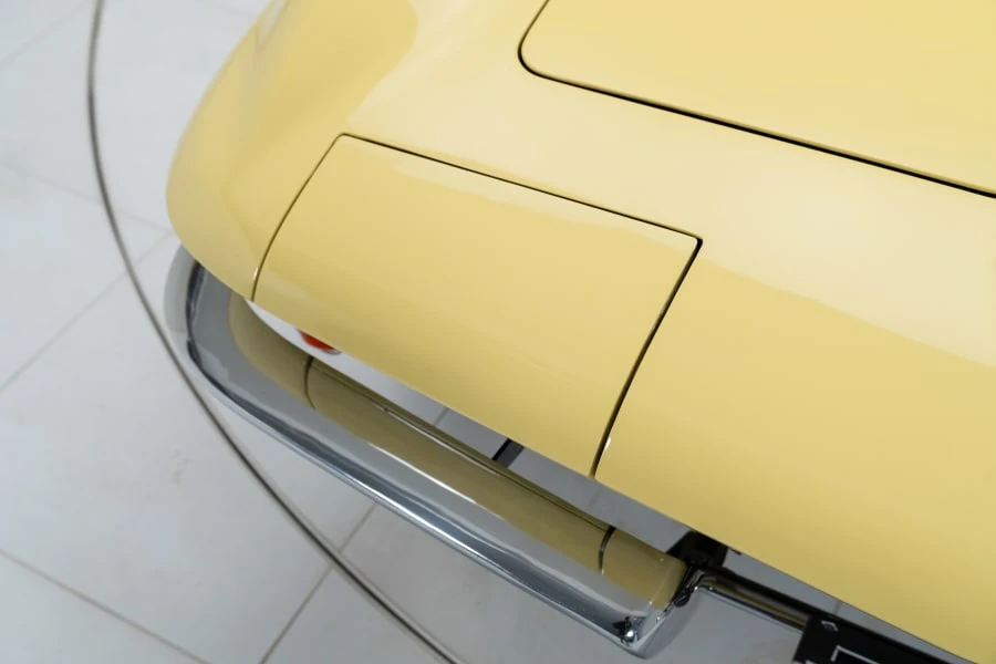 1965 Chevrolet Corvette C2 - Image 10 of 31