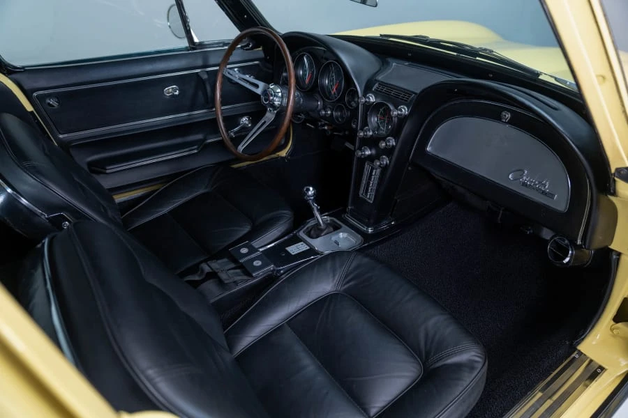 1965 Chevrolet Corvette C2 - Image 27 of 31