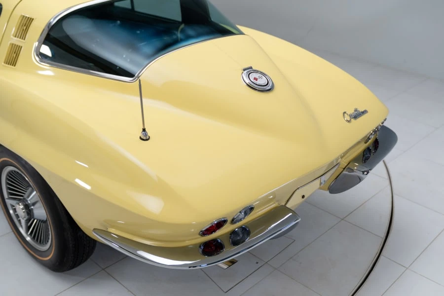 1965 Chevrolet Corvette C2 - Image 5 of 31