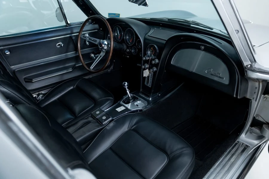 1965 Chevrolet Corvette C2 - Image 26 of 31