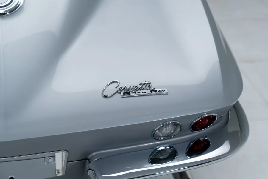 1965 Chevrolet Corvette C2 - Image 14 of 31