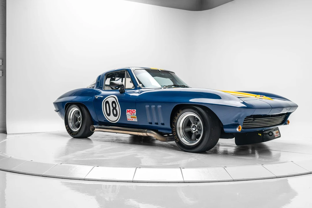1965 Chevrolet Corvette C2 - Image 13 of 31