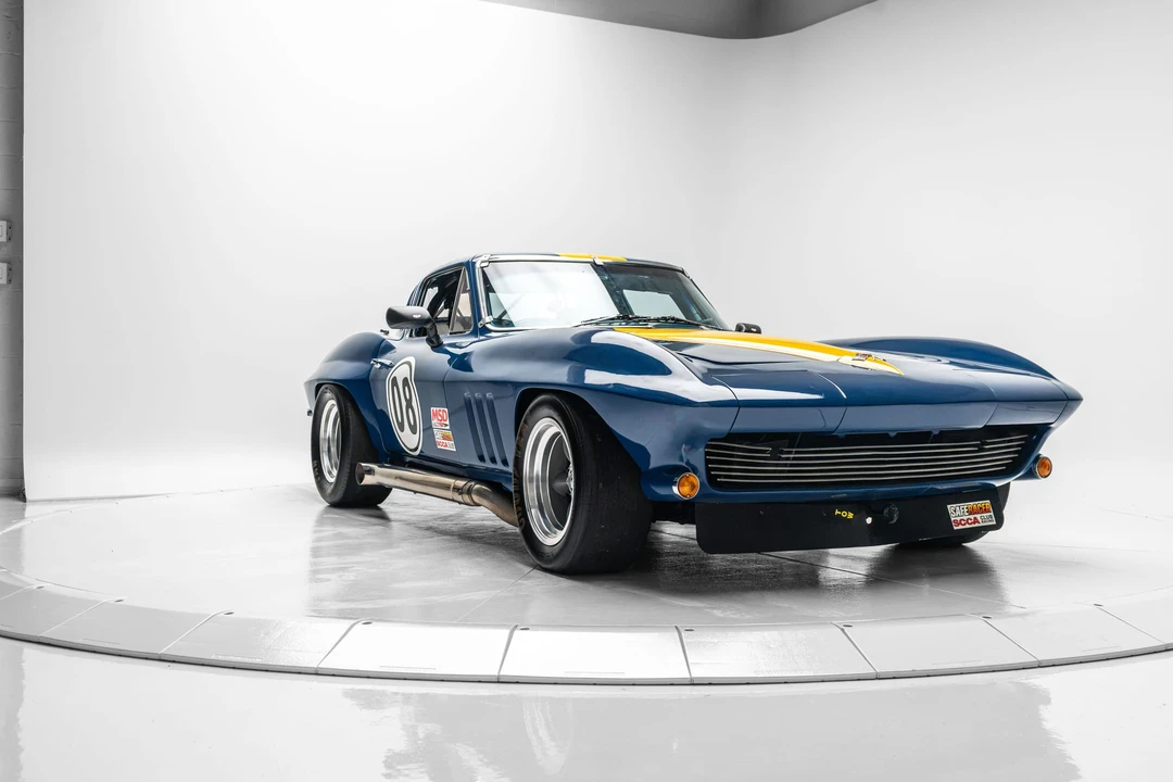 1965 Chevrolet Corvette C2 - Image 14 of 31