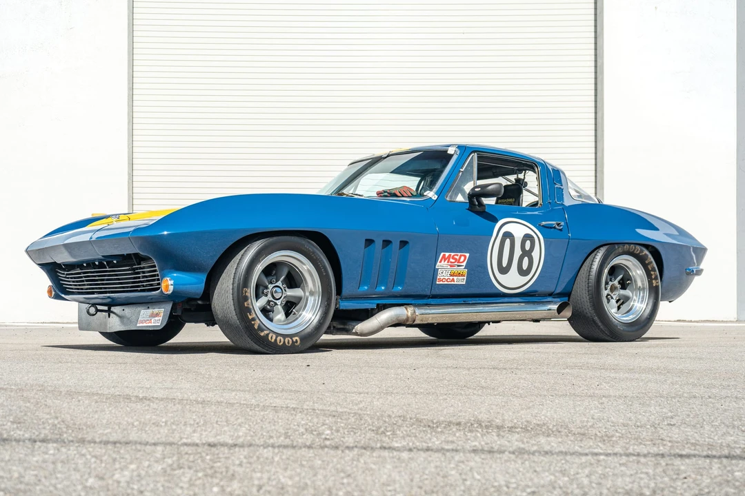 1965 Chevrolet Corvette C2 - Image 26 of 31