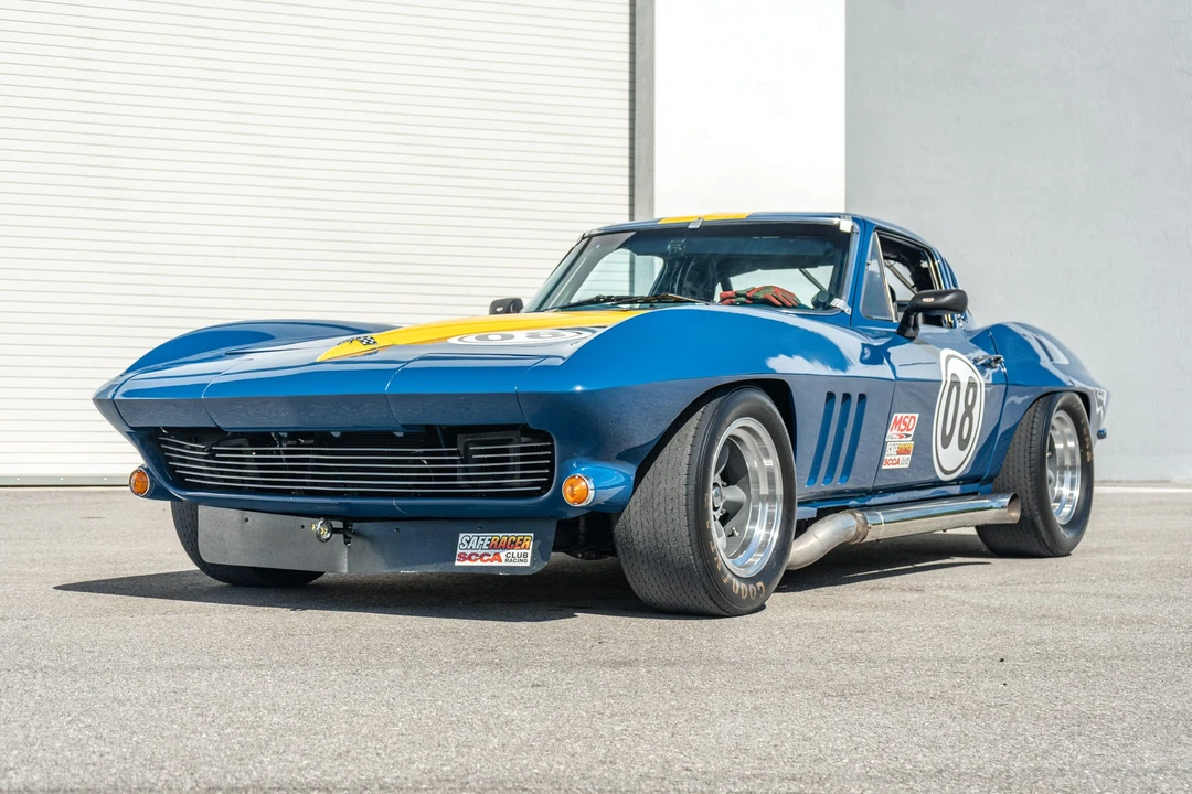 1965 Chevrolet Corvette C2 - Image 22 of 31