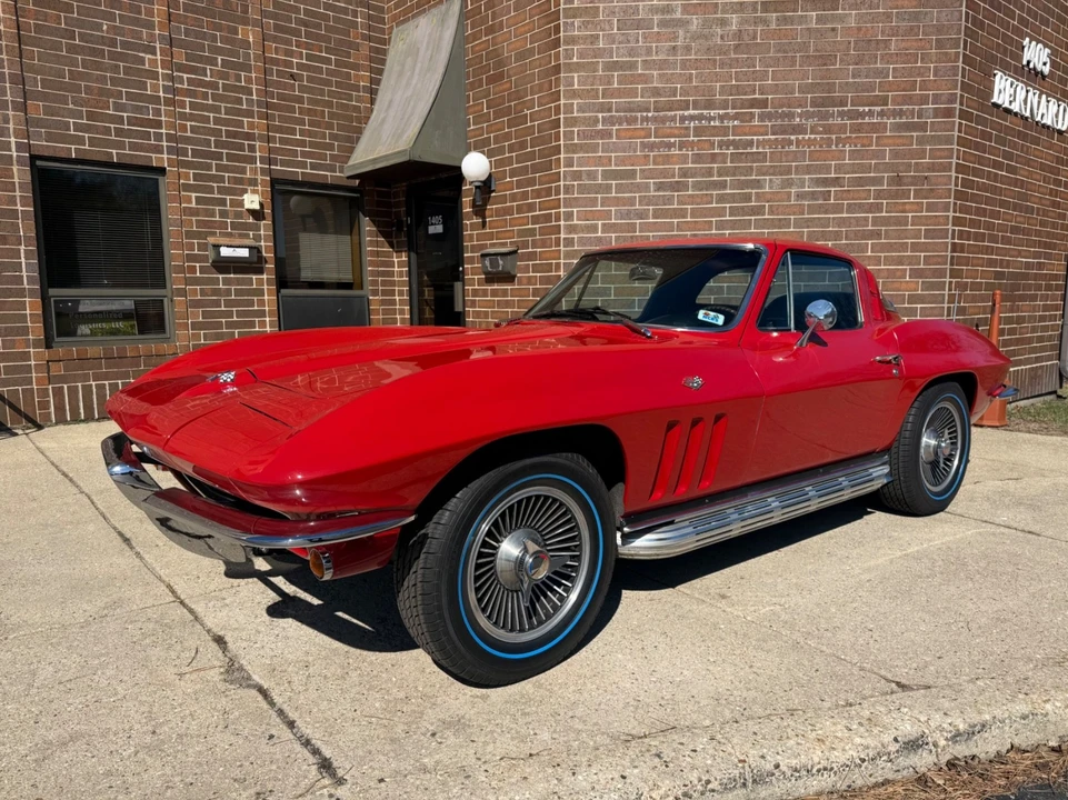 1965 Chevrolet Corvette C2 - Image 2 of 21