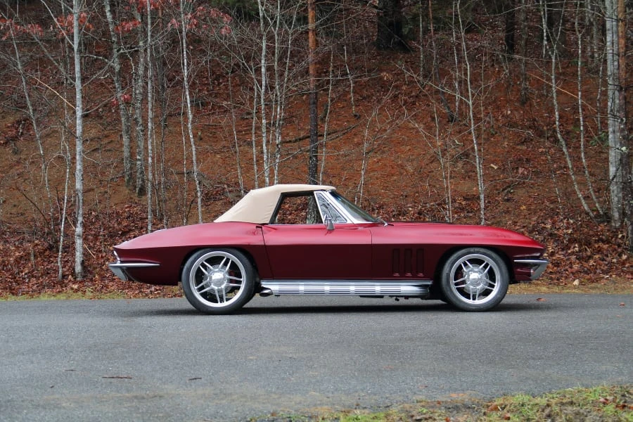 1965 Chevrolet Corvette C2 - Image 16 of 31