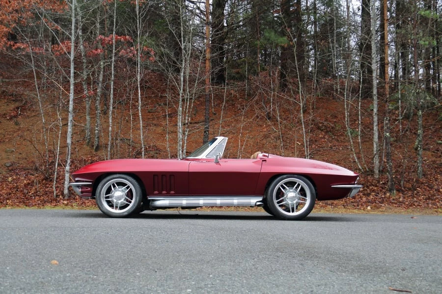 1965 Chevrolet Corvette C2 - Image 23 of 31
