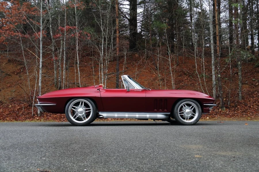 1965 Chevrolet Corvette C2 - Image 2 of 31
