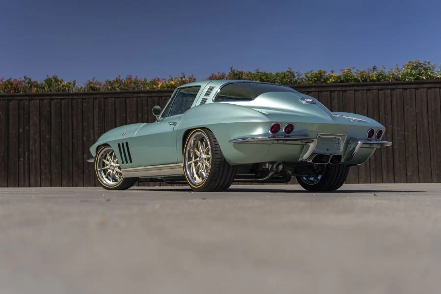 1965 Chevrolet Corvette C2 - Image 3 of 31