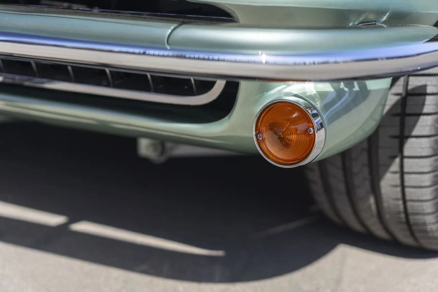 1965 Chevrolet Corvette C2 - Image 21 of 31