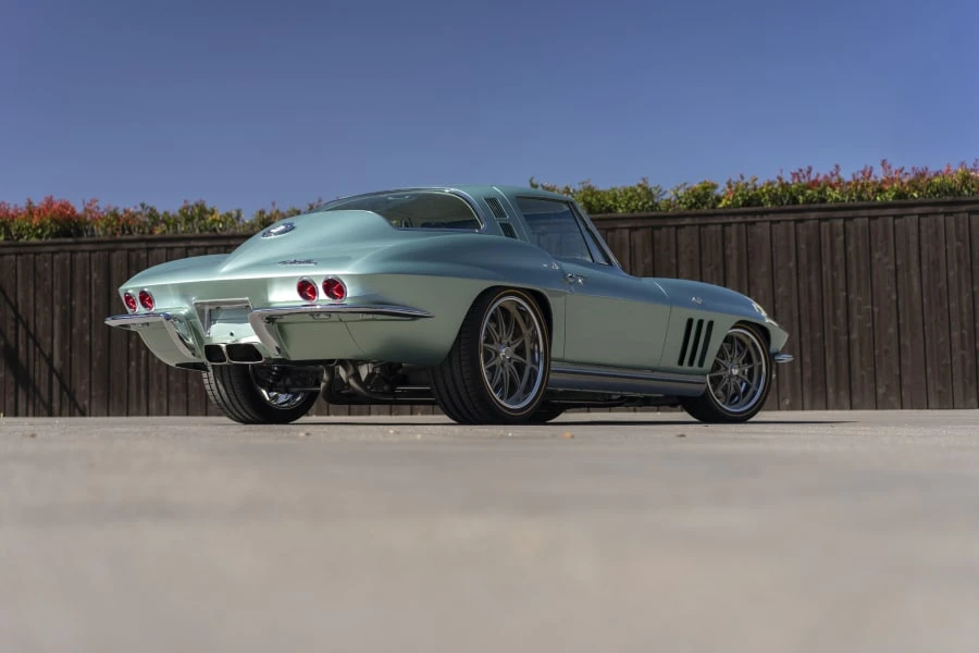 1965 Chevrolet Corvette C2 - Image 18 of 31