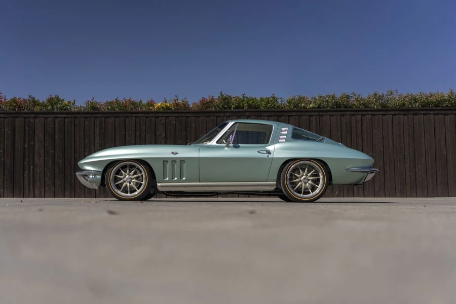 1965 Chevrolet Corvette C2 - Image 19 of 31