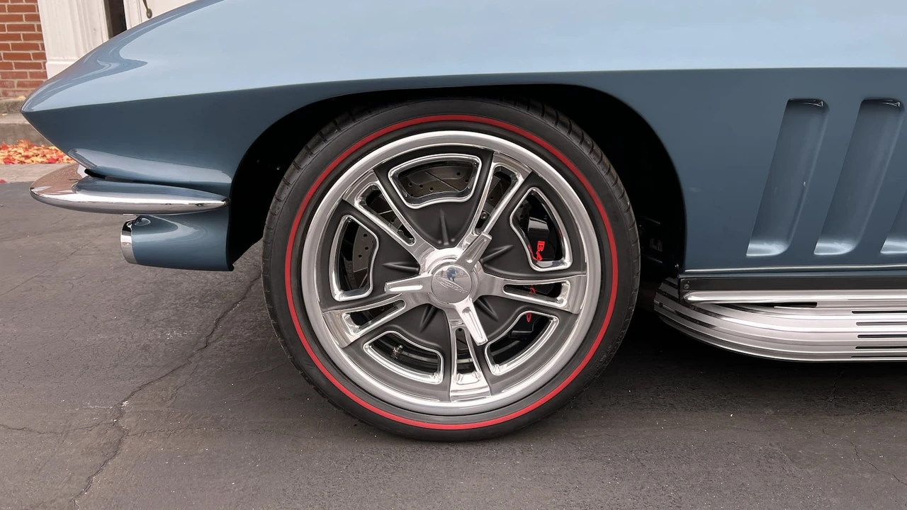 1965 Chevrolet Corvette C2 - Image 4 of 14