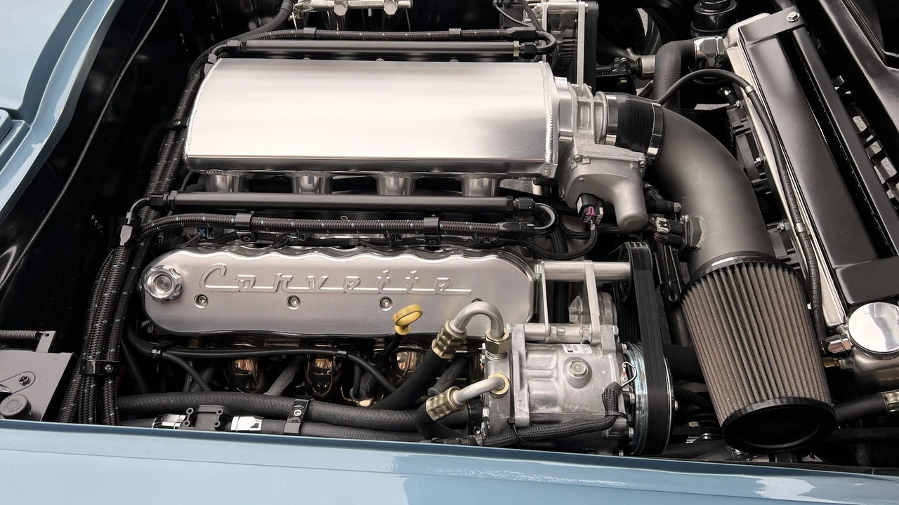1965 Chevrolet Corvette C2 - Image 7 of 14
