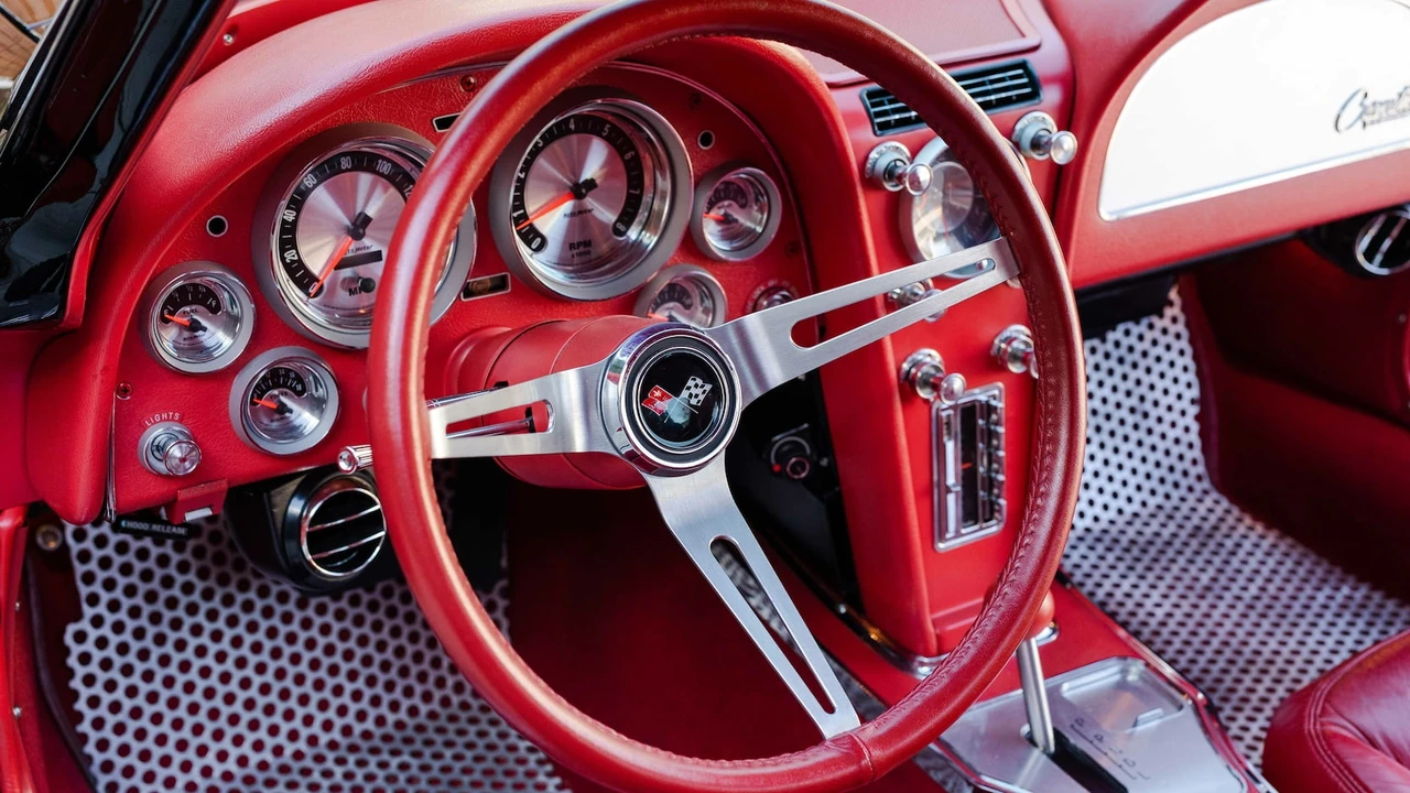 1965 Chevrolet Corvette C2 - Image 31 of 31