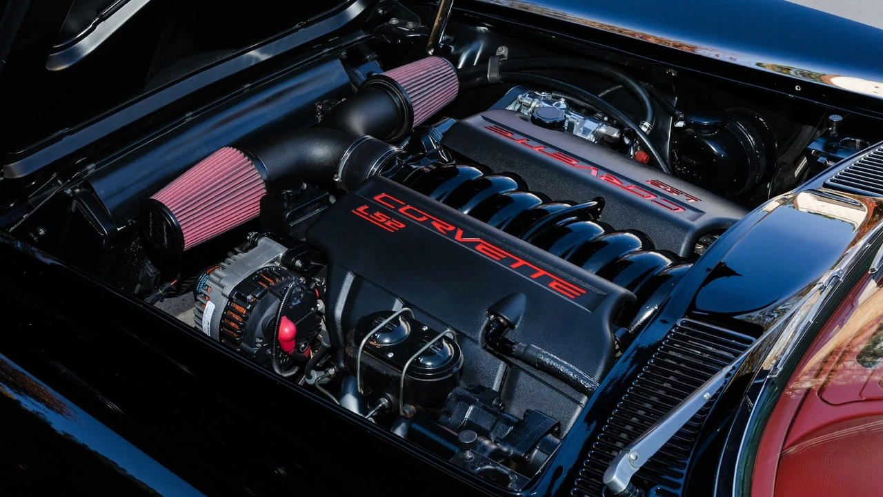 1965 Chevrolet Corvette C2 - Image 6 of 31
