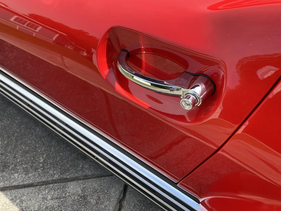 1965 Chevrolet Corvette C2 - Image 25 of 31