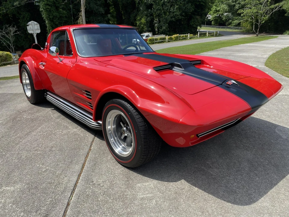 1965 Chevrolet Corvette C2 - Image 13 of 31