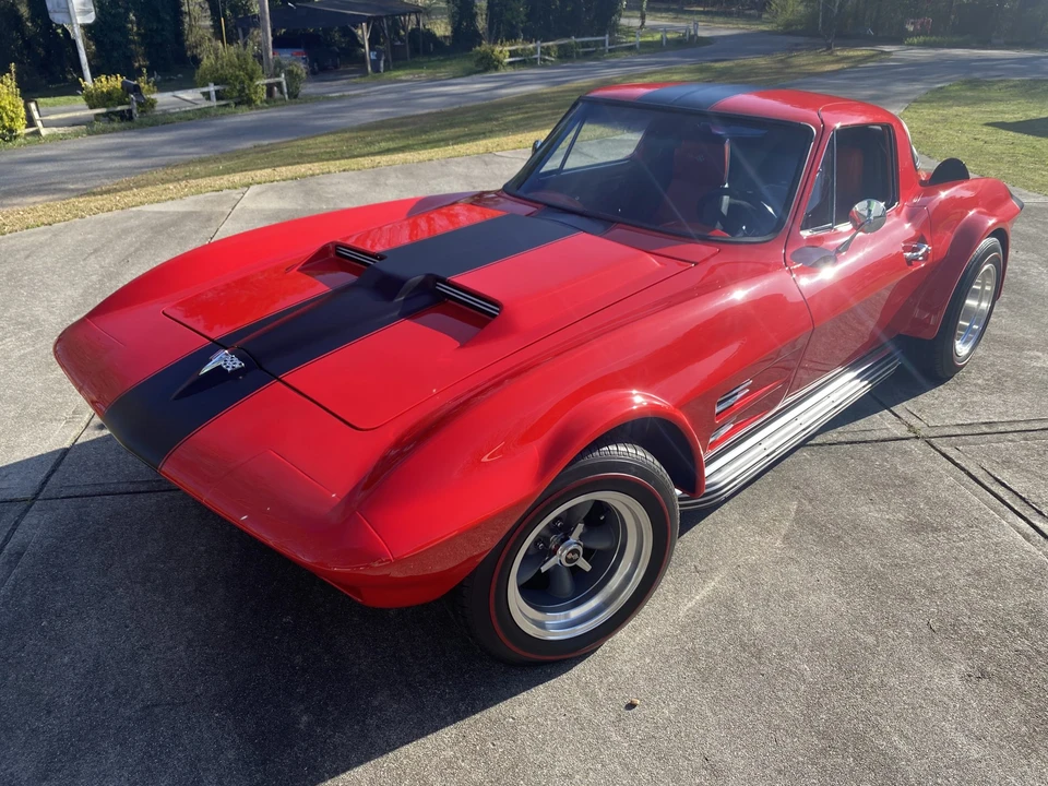 1965 Chevrolet Corvette C2 - Image 3 of 31