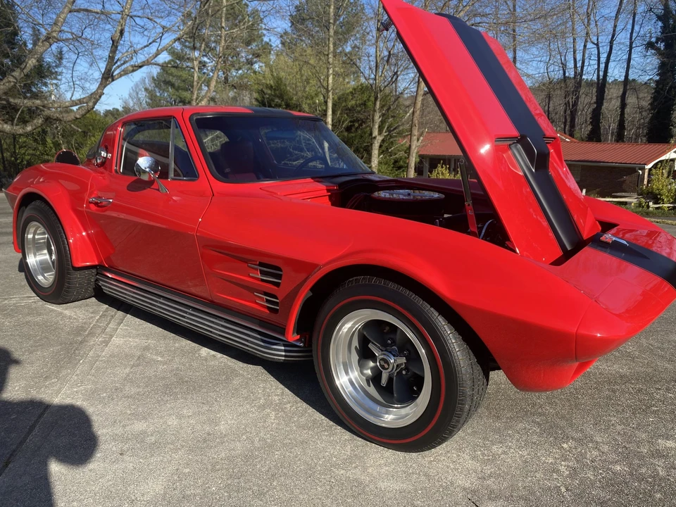 1965 Chevrolet Corvette C2 - Image 17 of 31