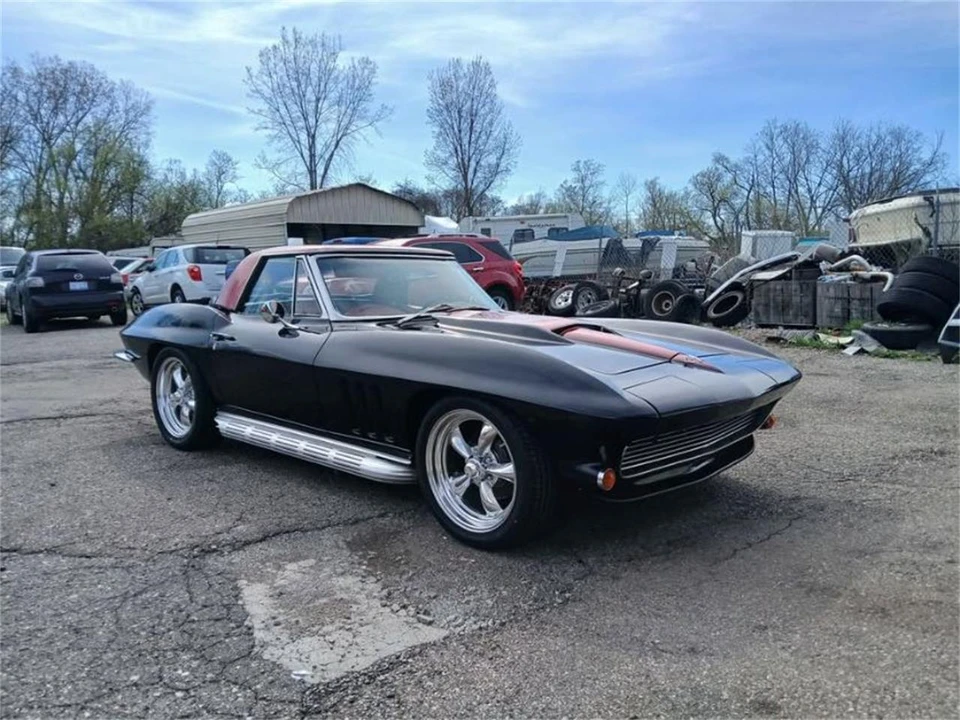 1965 Chevrolet Corvette C2 - Image 2 of 17