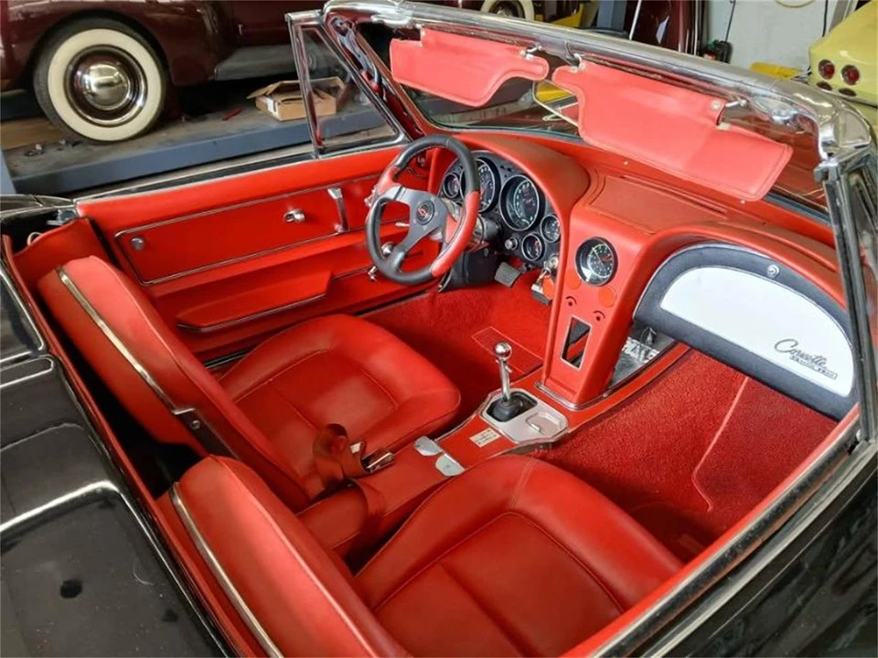 1965 Chevrolet Corvette C2 - Image 15 of 17